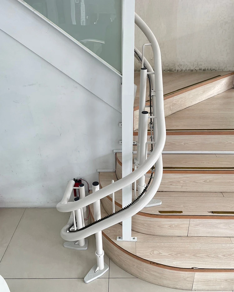 Arc-staircase-Curved-green-1Fto2F (6)